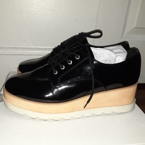 Also black oxford wedges